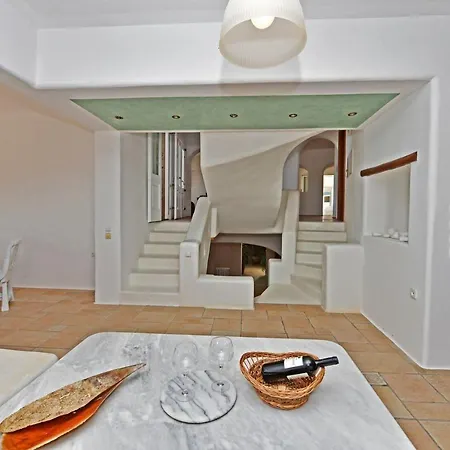 Mykonos Sleeps 14 Pool Air Con Villa *