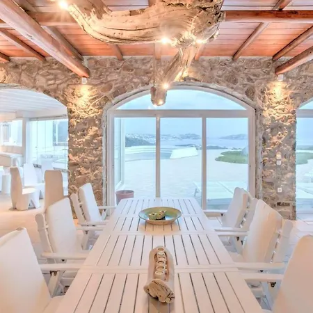 Villa Mykonos Sleeps 14 Pool Air Con *